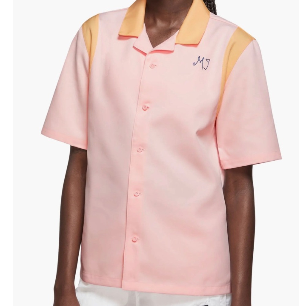 Jordan Size:Medium color block loose fit button up.Atmosphere/celestial gold